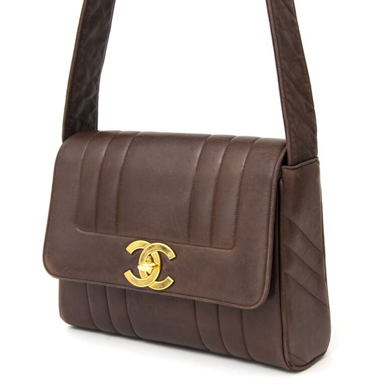 Chanel Bag Brown ○ Labellov ○ Buy and Sell Authentic Luxury