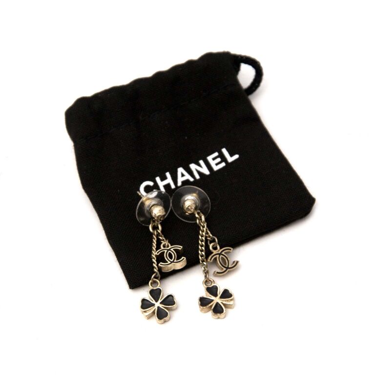 Chanel Clover CC Logo Drop Earrings ○ Labellov ○ Buy and Sell
