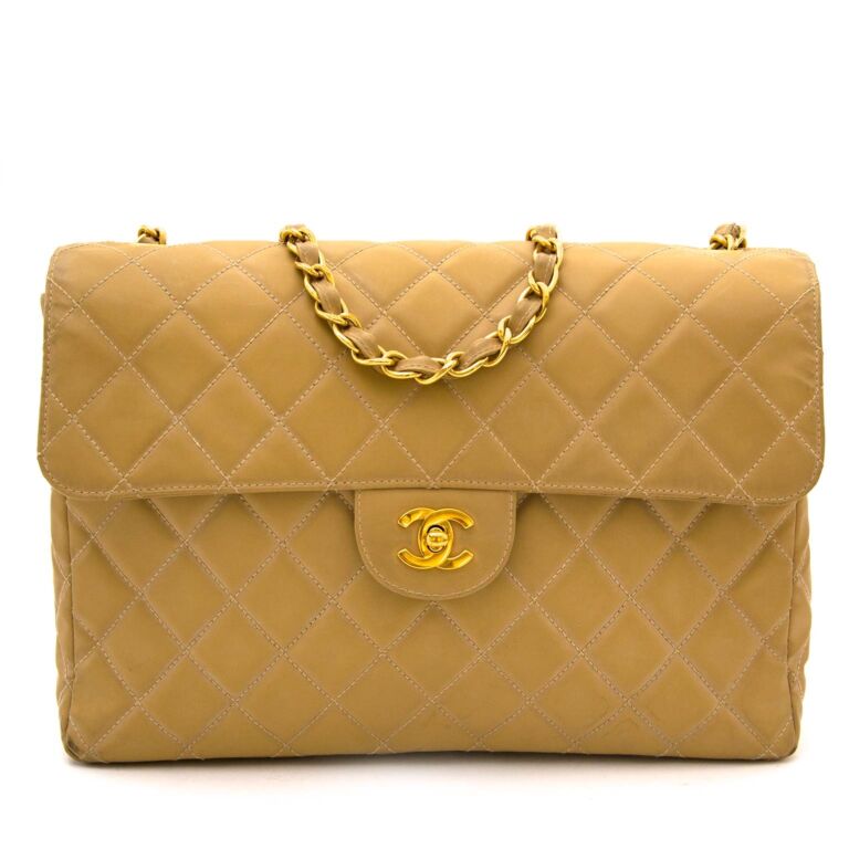 Chanel Nude Classic Flap Bag ○ Labellov ○ Buy and Sell Authentic Luxury