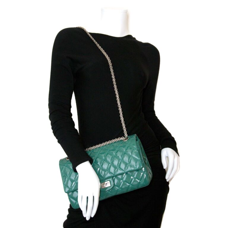 2.55 patent leather crossbody bag Chanel Green in Patent leather - 35826013