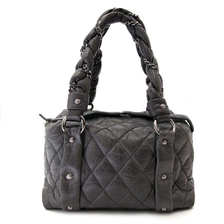 Chanel Grey Quilted Zipper Bag ○ Labellov ○ Buy and Sell Authentic Luxury
