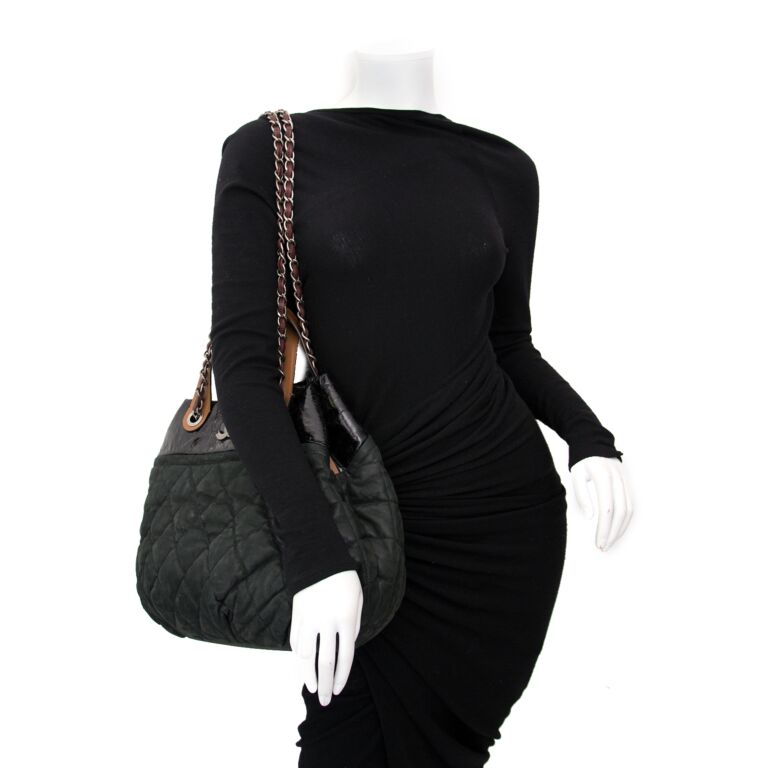 Chanel Black 