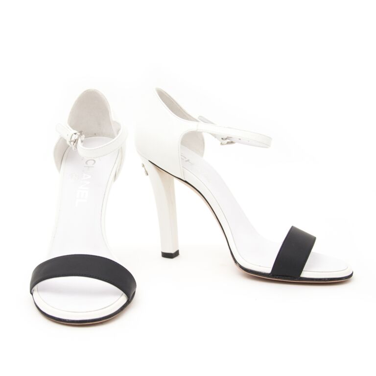 Chanel White Calfskin Sandals – MILNY PARLON