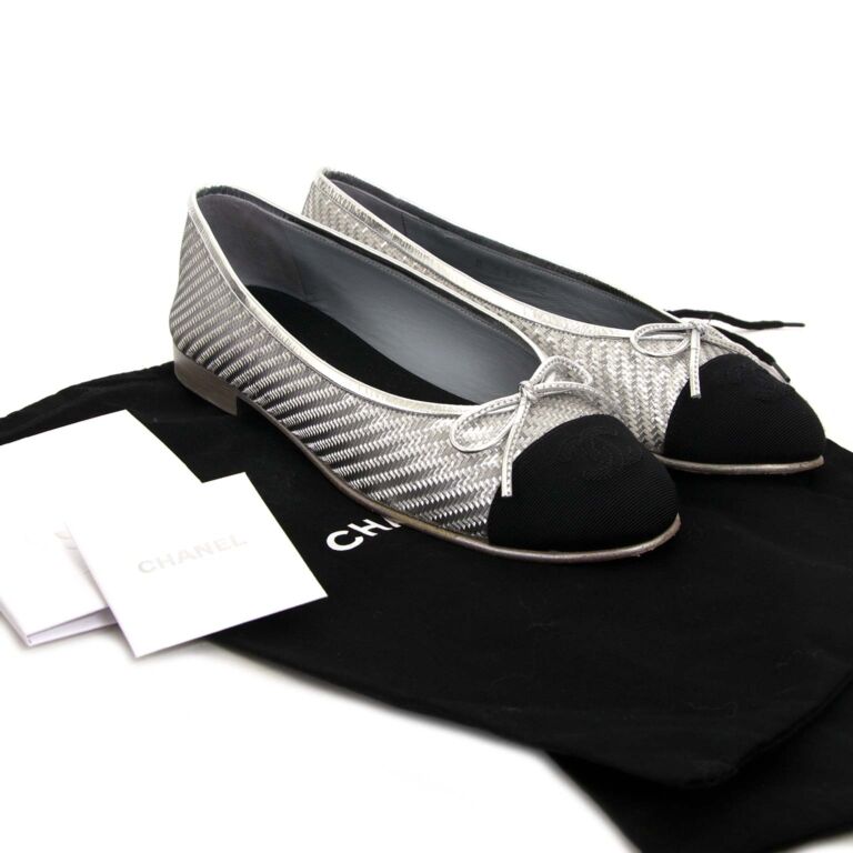 Chanel Silver Cap-Toe Ballerinas - Size 37 ○ Labellov ○ Buy and Sell  Authentic Luxury