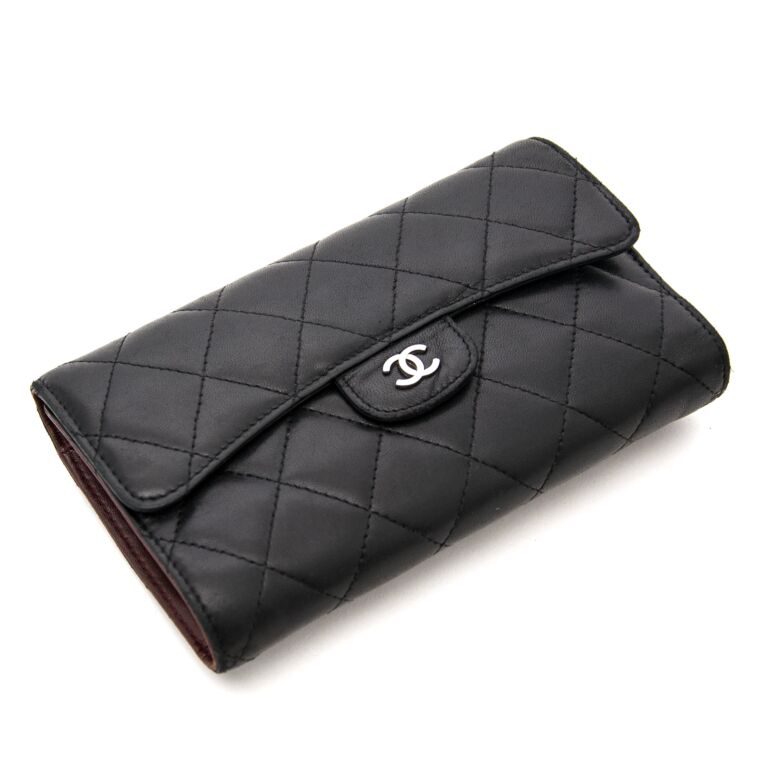 Brown Quilted Lambskin Chanel 19 Card Holder Gold Hardware, 2021