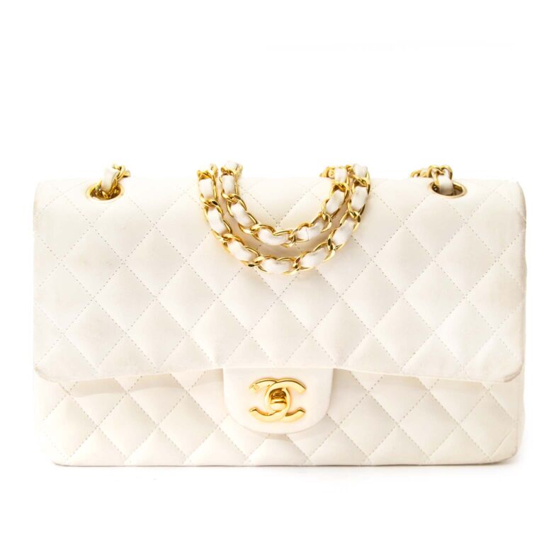 Chanel Double Flap Bag Medium White Lambskin ○ Labellov ○ Buy