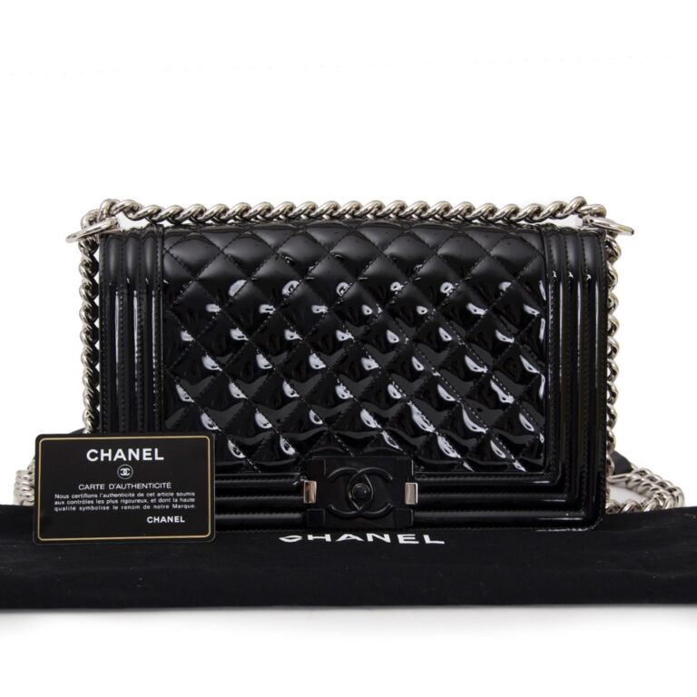 Chanel Black Chevron Medium Le Boy Classic Flap Bag – Boutique Patina