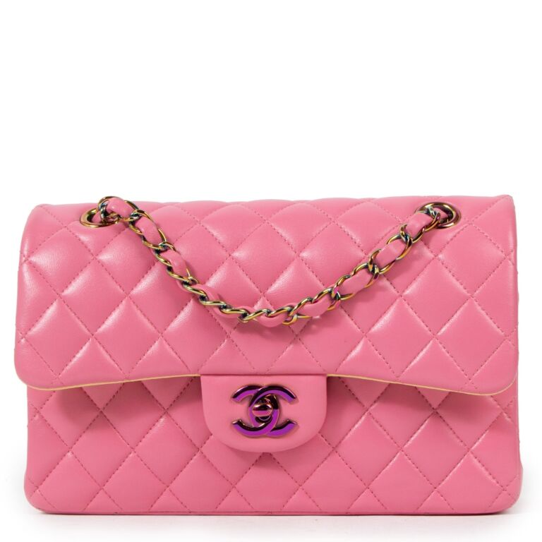 Pink Chanel Bag..  Pink chanel bag, Pink chanel, Chanel bag