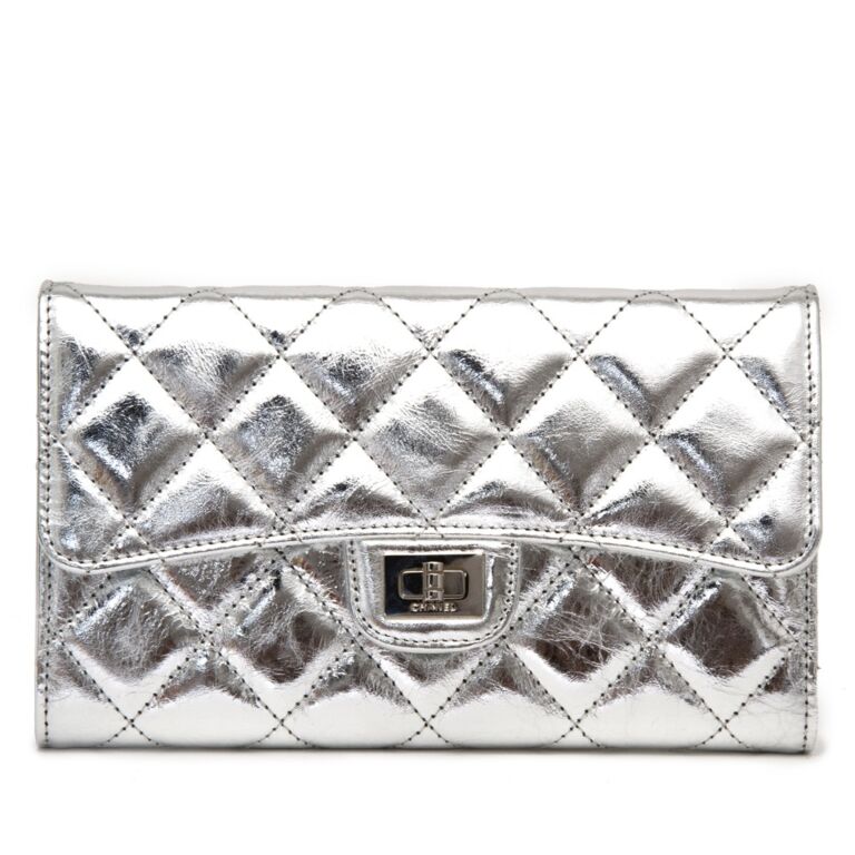 Chanel Silver 2.55 Wallet ○ Labellov ○ Buy and Sell Authentic Luxury