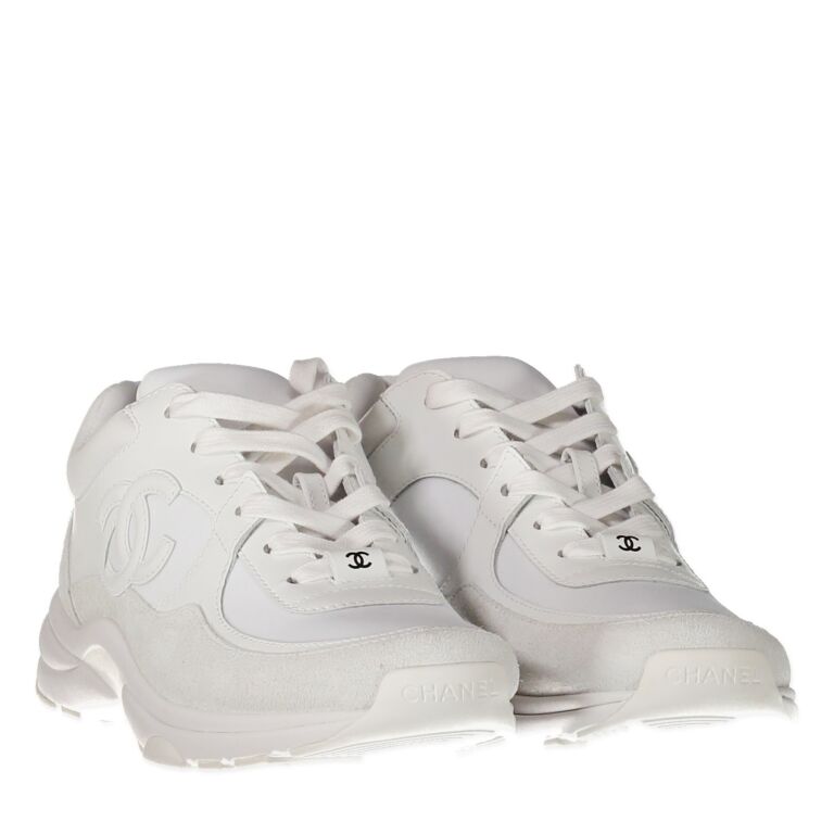 Chanel Womens CC Logo Sneaker White EU 39 / UK 6 – Luxe Collective