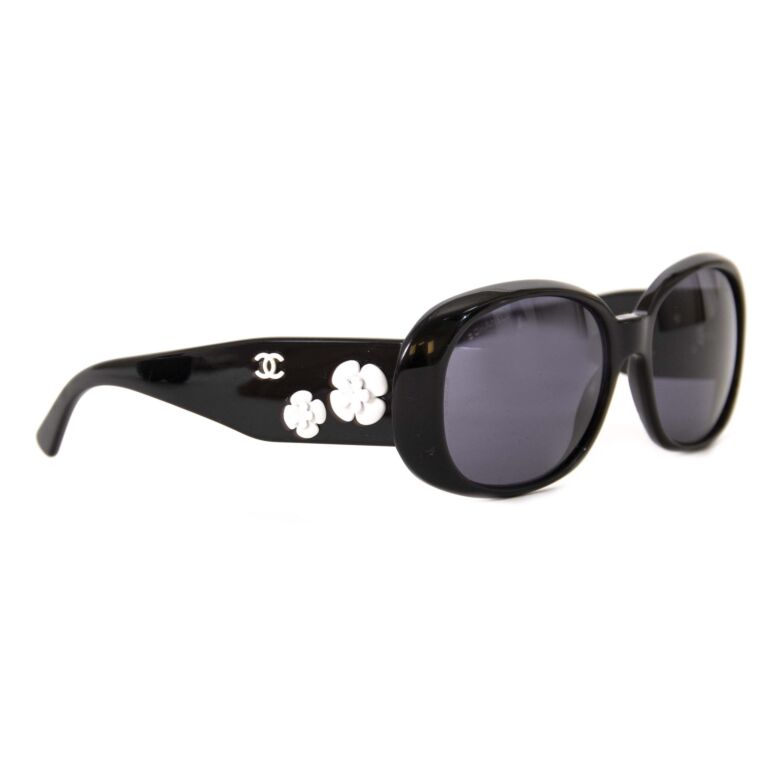 Chanel Black Frame Camellia Flower Sunglasses ○ Labellov ○ Buy