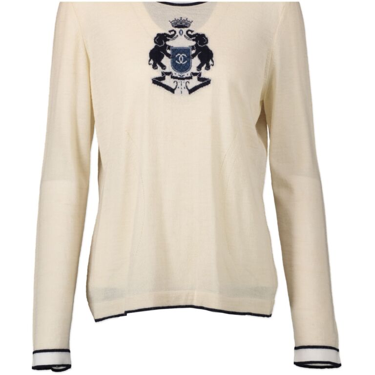 Chanel White Intarsia Elephants Slim Fit Jumper Labellov Buy and Sell Authentic Luxury