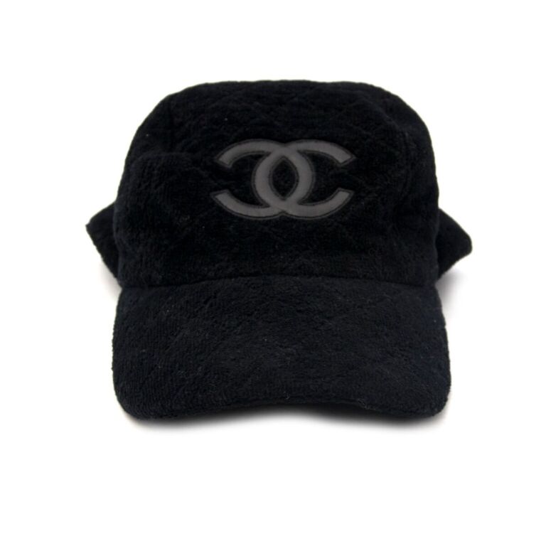Cap chanel top