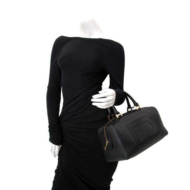 ◆Valluat◆ DELLUA BAG BLACK [正規品/関税込] KUROUSAGI FLAT BAG｜devadurga(デヴァドゥルガ)公式通販