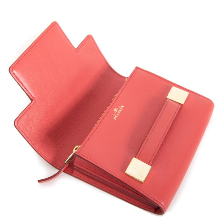 Delvaux Compact Coral Madame Wallet Labellov Buy and Sell