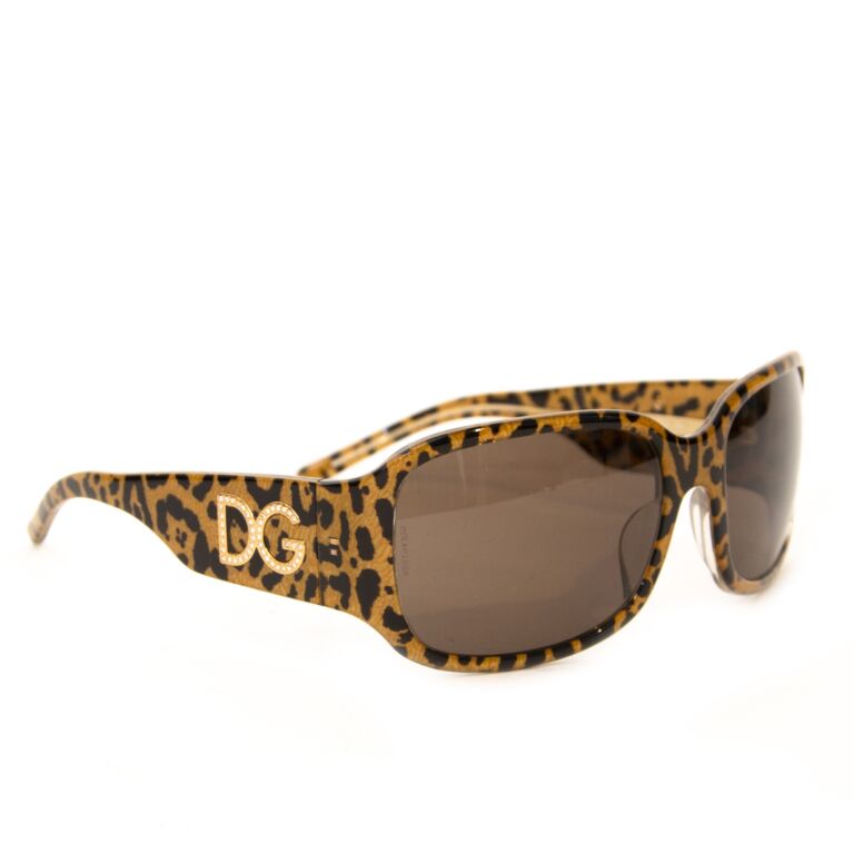 Dolce and gabbana cheetah sunglasses store
