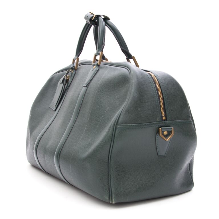 LOUIS VUITTON 100% Authentic XL 19 Travel Taiga Leather Duffle Bag W Strap  9/10