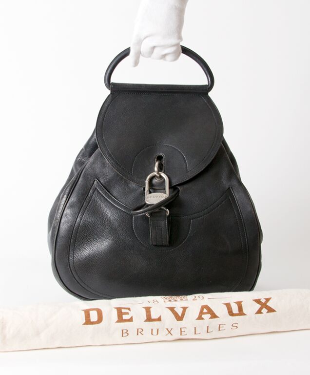 кукла салфетка Автоматизация Delvaux Black 'Cerceau' Bag GM ○ Labellov ○ Buy and Sell Authentic Luxury