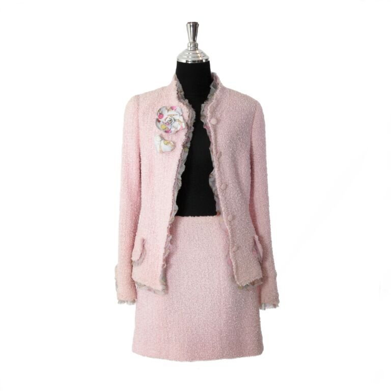 Chanel Pink Two-Piece Skirt Suit ○ Labellov ○ Buy and Sell