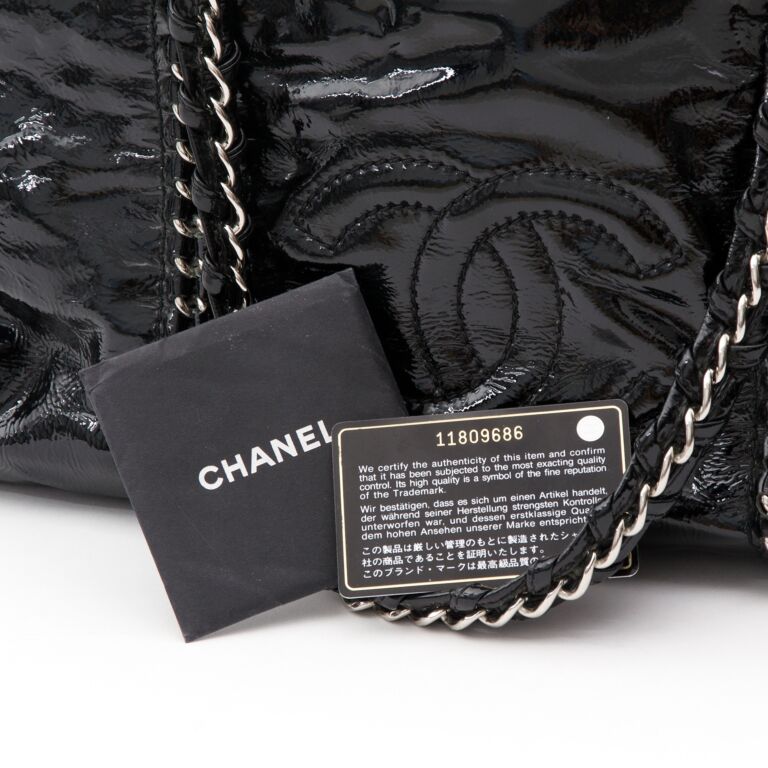 Chanel 2007 Luxe Ligne Tote Black Patent Leather Chain Strap Large