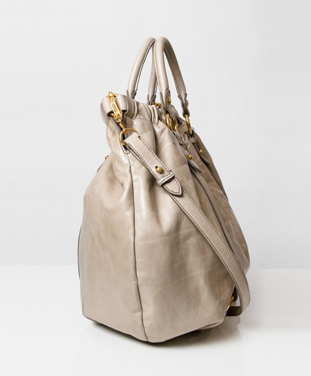 Miu Miu Vitello Lux Gather Tote ○ Labellov ○ Buy and Sell