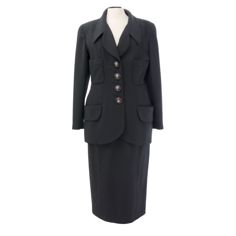 Chanel Suit 2000 Runway Black Wool Silk Vintage Skirt and Jacket Bow CC Button Chelsea Vintage Couture #19 Chanel Suit 2000 Runway Black Wool Silk Vintage Skirt and Jacket Bow CC Button Chelsea Vintage Couture