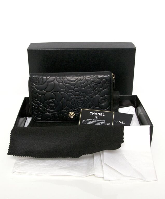 Vintage Chanel Camellia Wallet Black ○ Labellov ○ Buy and Sell