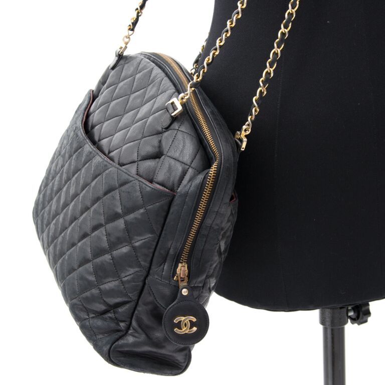 Chanel black leather discount tote