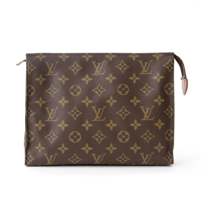 AUTHENTIC LOUIS VUITTON TOILETRY POUCH 26, Luxury, Bags & Wallets on  Carousell