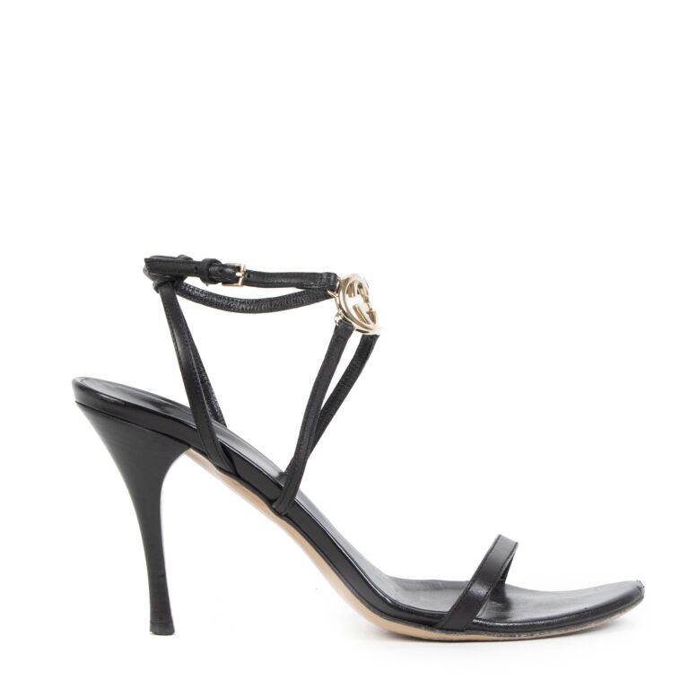 Gucci hotsell strap sandals
