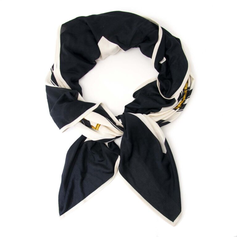 HERMES-Scarf-Silk-100%-Carre-90-LVDOVICVS-MAGNVS-Black – dct-ep_vintage  luxury Store