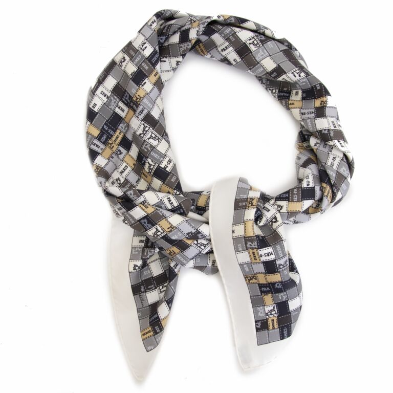 Hèrmes Bolduc Au Carré Scarf ○ Labellov ○ Buy and Sell