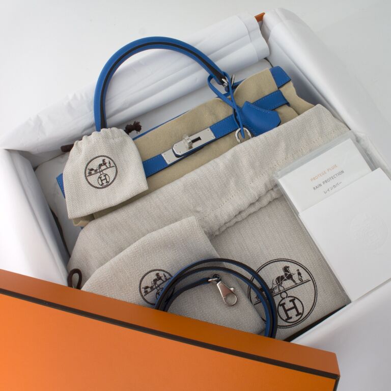 Brand *New Hermès Kelly Retourne Evercolor 32cm Blue Hydra PHW
