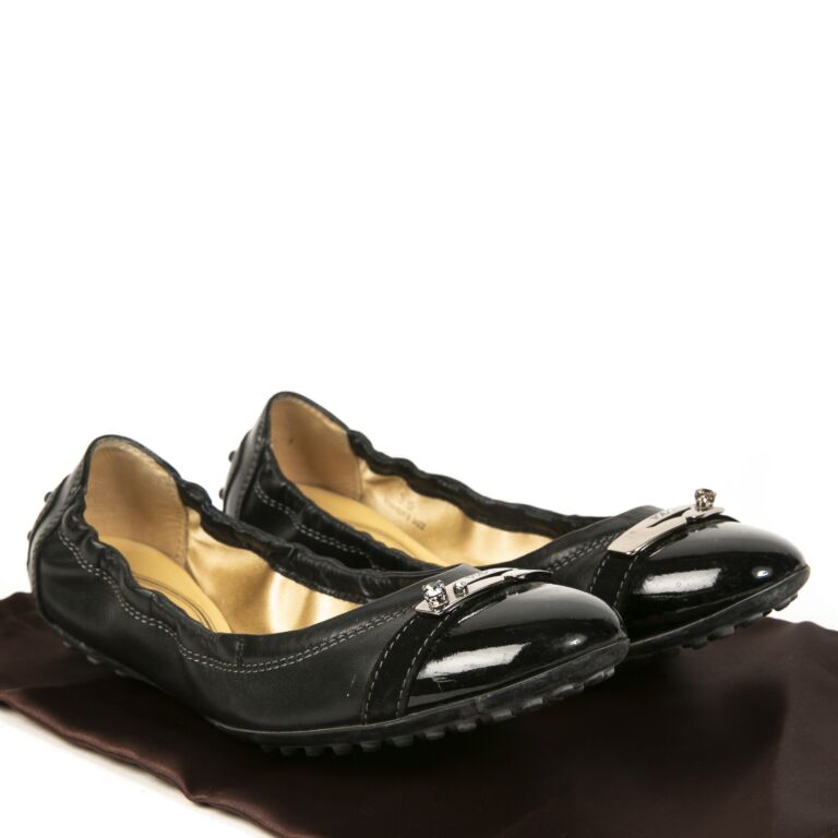 関税送料無料【TOD'S】BLACK LEATHER FLATS Leather flats Tod's Black size 36 EU in Leather - 56698880