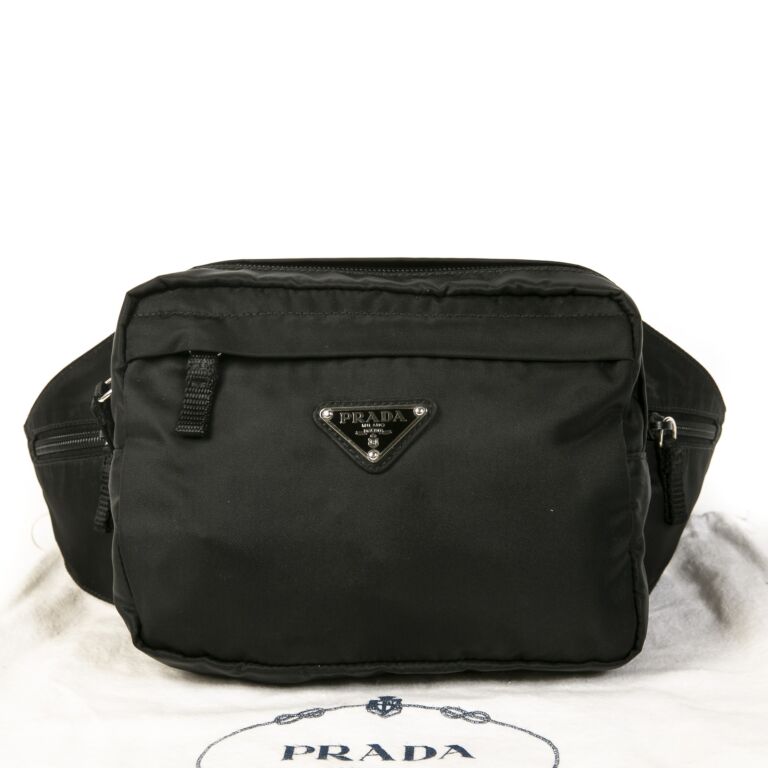 Prada Black Re-Nylon Logo Pouch Belt Bag – Baitul Couture Boutique &  Designer Consignment