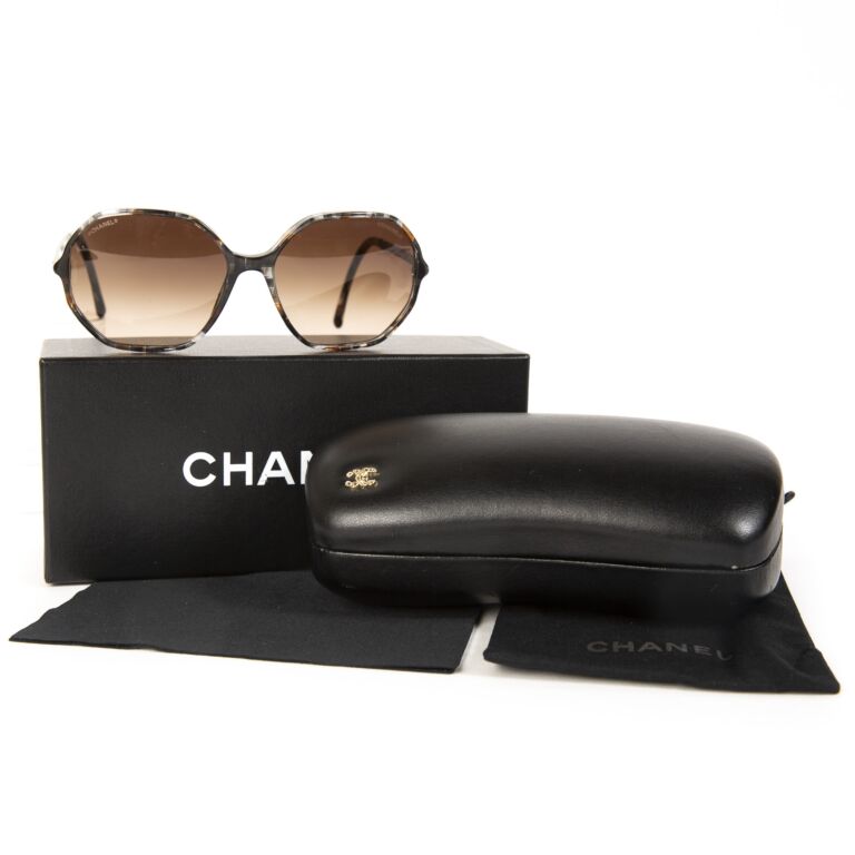 Chanel Tortoise Havana Brown Sunglasses ○ Labellov ○ Buy and