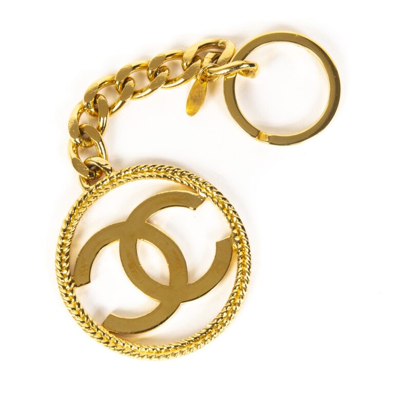 chanel cc logo keyring charm