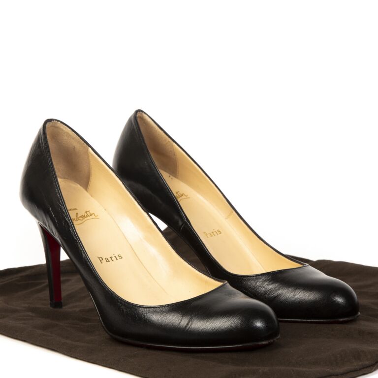 CHRISTIAN LOUBOUTIN black patent rounded point classic stiletto pump EU38.5  For Sale at 1stDibs