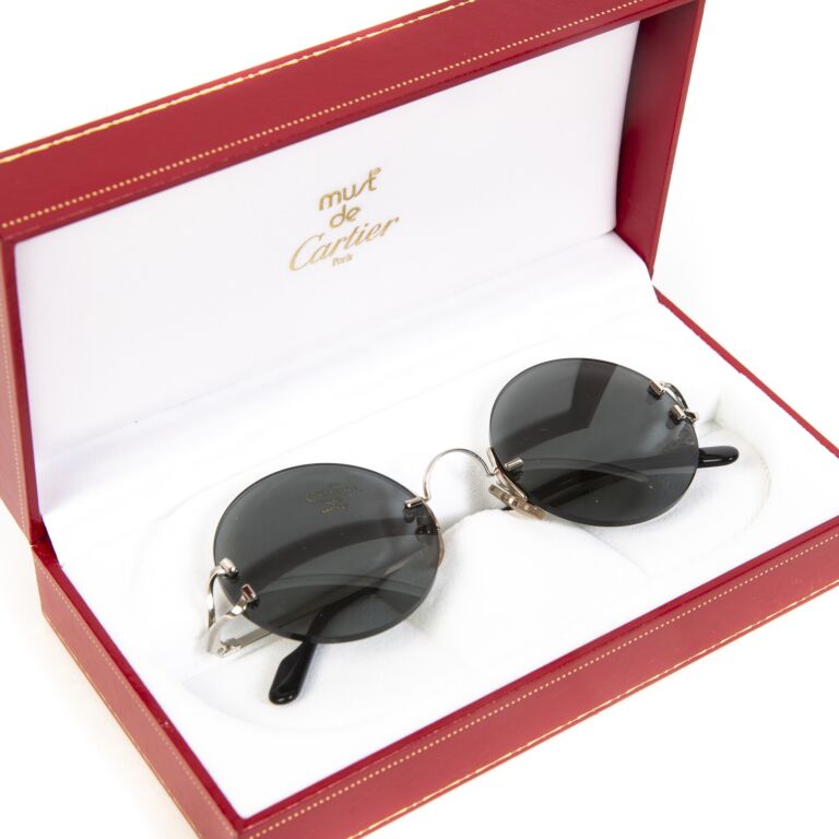 chanel sunglasses case on Mercari  Chanel sunglasses, Sunglasses