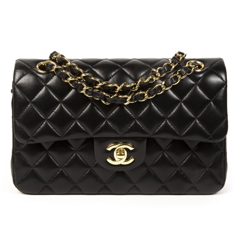 Buy Chanel Women's Handbags Online