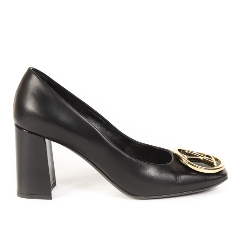 LOUIS VUITTON Patent Calfskin Madeleine Slingback Pumps 37 Black