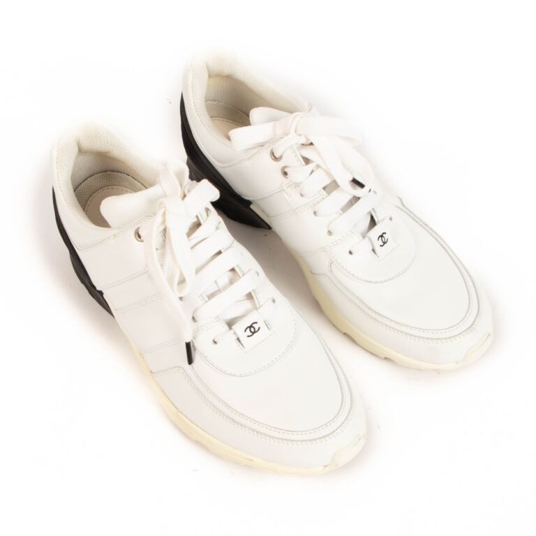 Chanel White Sneakers - Size 39 ○ Labellov ○ Buy and Sell Authentic Luxury