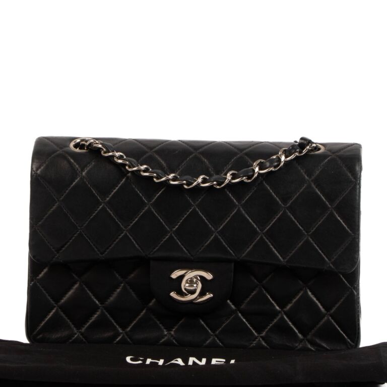 chanel handbag black leather crossbody