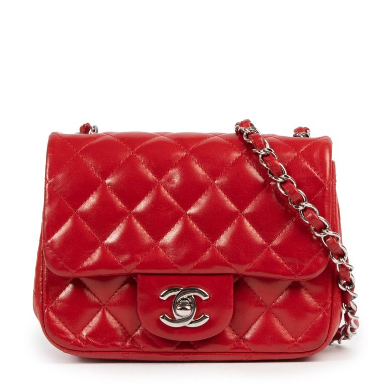 Red small outlet chanel bag