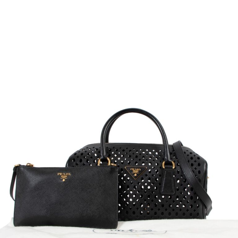 Saffiano leather handbag Prada Black in Leather - 36104390