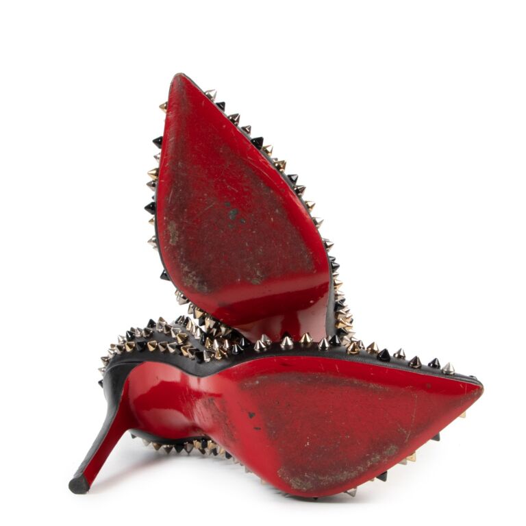 Christian Louboutin Black Spikes Studded Pigalle Pumps Size 38 5