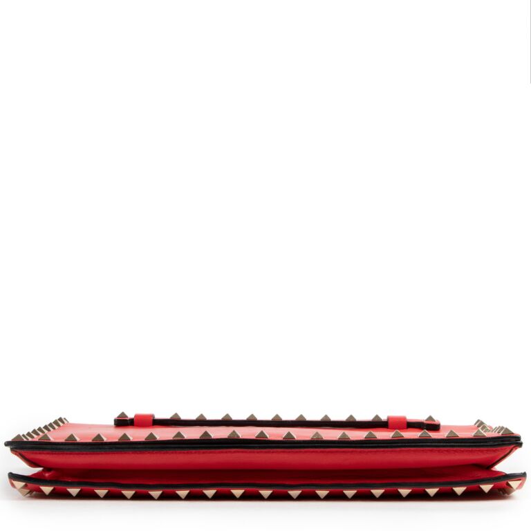 Clutches Valentino Red - Rock Ruffles clutch bag in black - UQ2P0A89MEN0NO