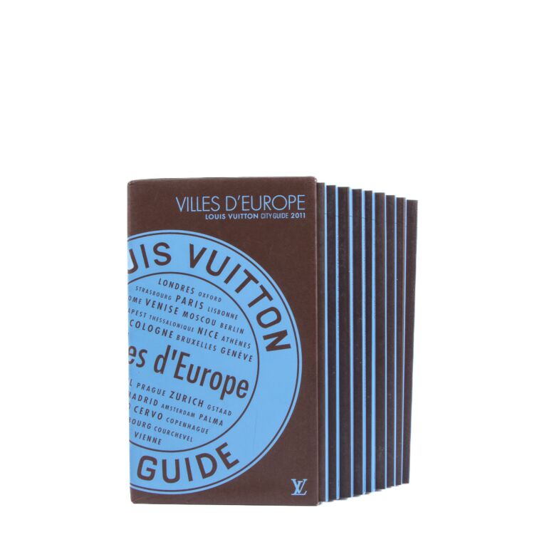 PARIS LOUIS VUITTON CITY GUIDE - Blue