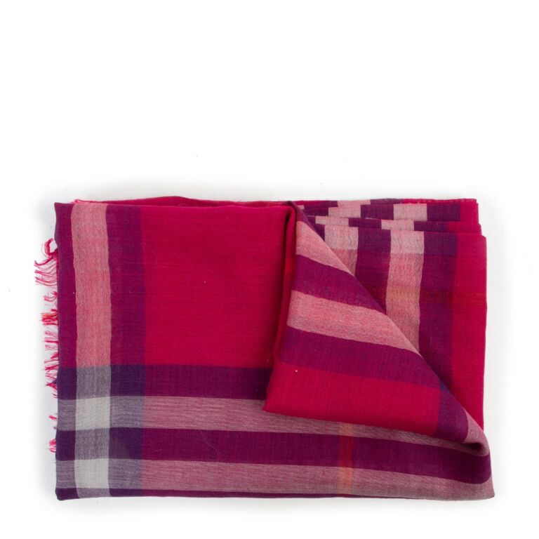 Burberry pink scarf sale outlet