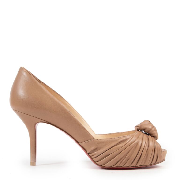 Christian louboutin sale beige pumps